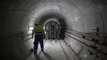 Pouring the concrete apron in the tunnel