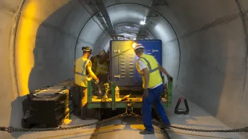 Installation of the cable in the tunnel entry, French side