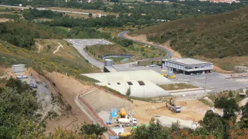 Construcció de la plataforma d’entrada al túnel en Montesquieu-des-Albères